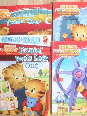 Set of 4 Daniel Tiger Paperback Books